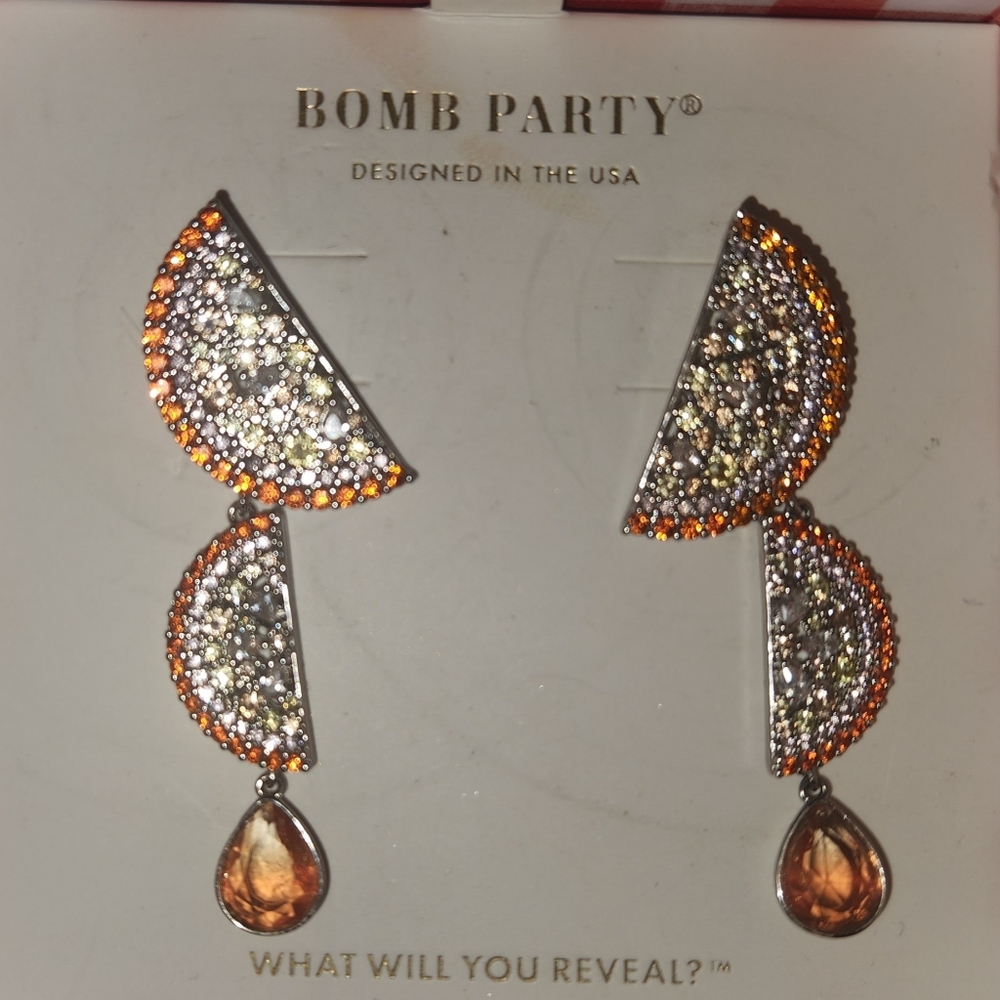 NWT. Bomb Party UNDER THE ORANGE TREE Earimgs